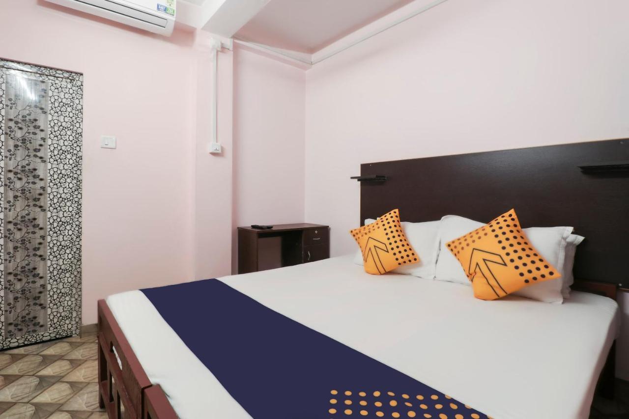 Hotel Spot On 26688 Jacob'S Residency Narakal Exterior foto